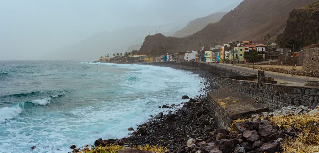 Resilient Shorelines: Innovative Adaptation Strategies for Coastal Communities Facing Climate Change: www.USAinfy.com