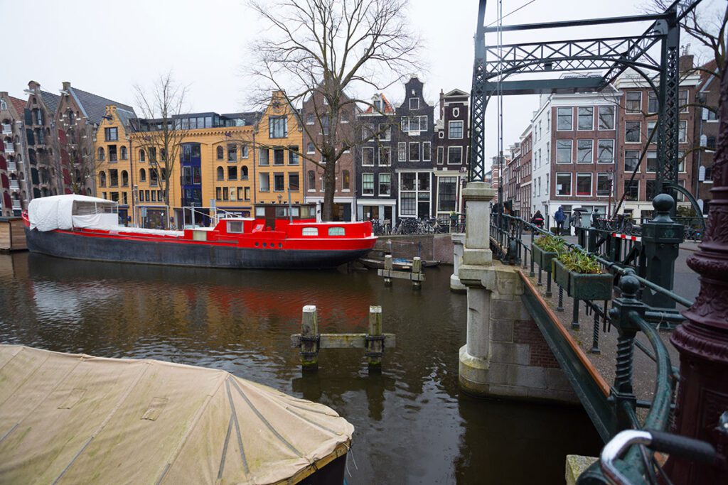 Beautiful Streets in the Amsterdam: Resilient Shorelines: Innovative Adaptation Strategies for Coastal Communities Facing Climate Change: www.USAinfy.com